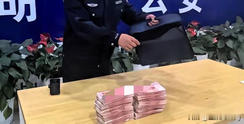 想白嫖？广东租客捡到18万主动上交，反被房东讹12万，法院判决太解气！租客打