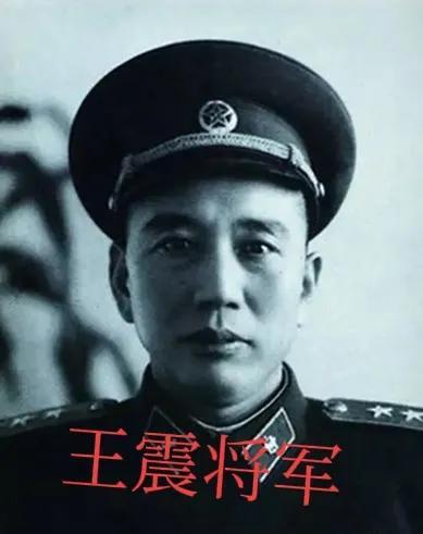 1949年秋天，新疆东部的鄯善突发叛乱，起义部队突然反水打死了迎接解放军的县长