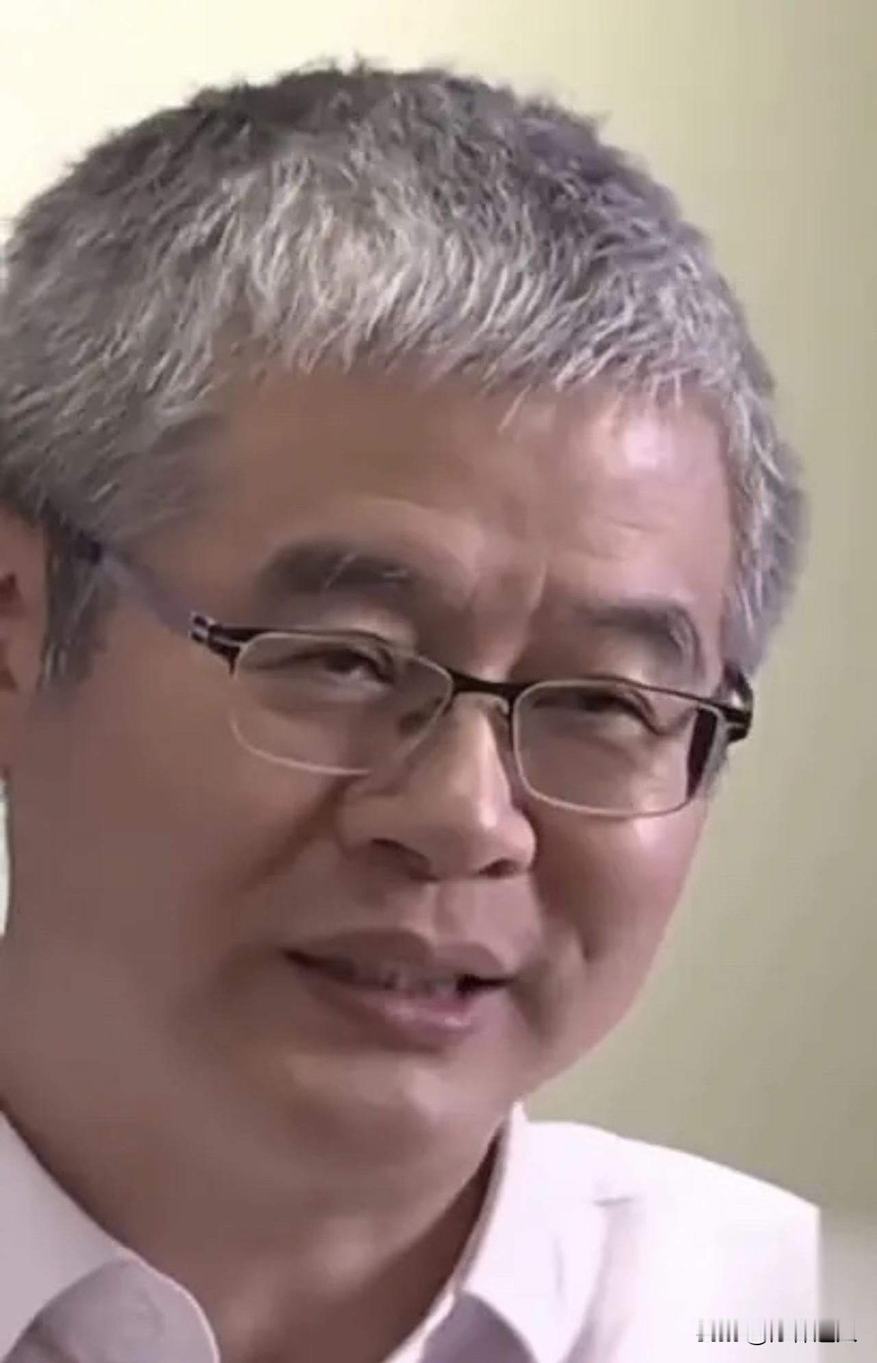 我在科学院这么多年，我的导师从来没有跟我讲过说：“胡伟武，你好好干，自己会多么出