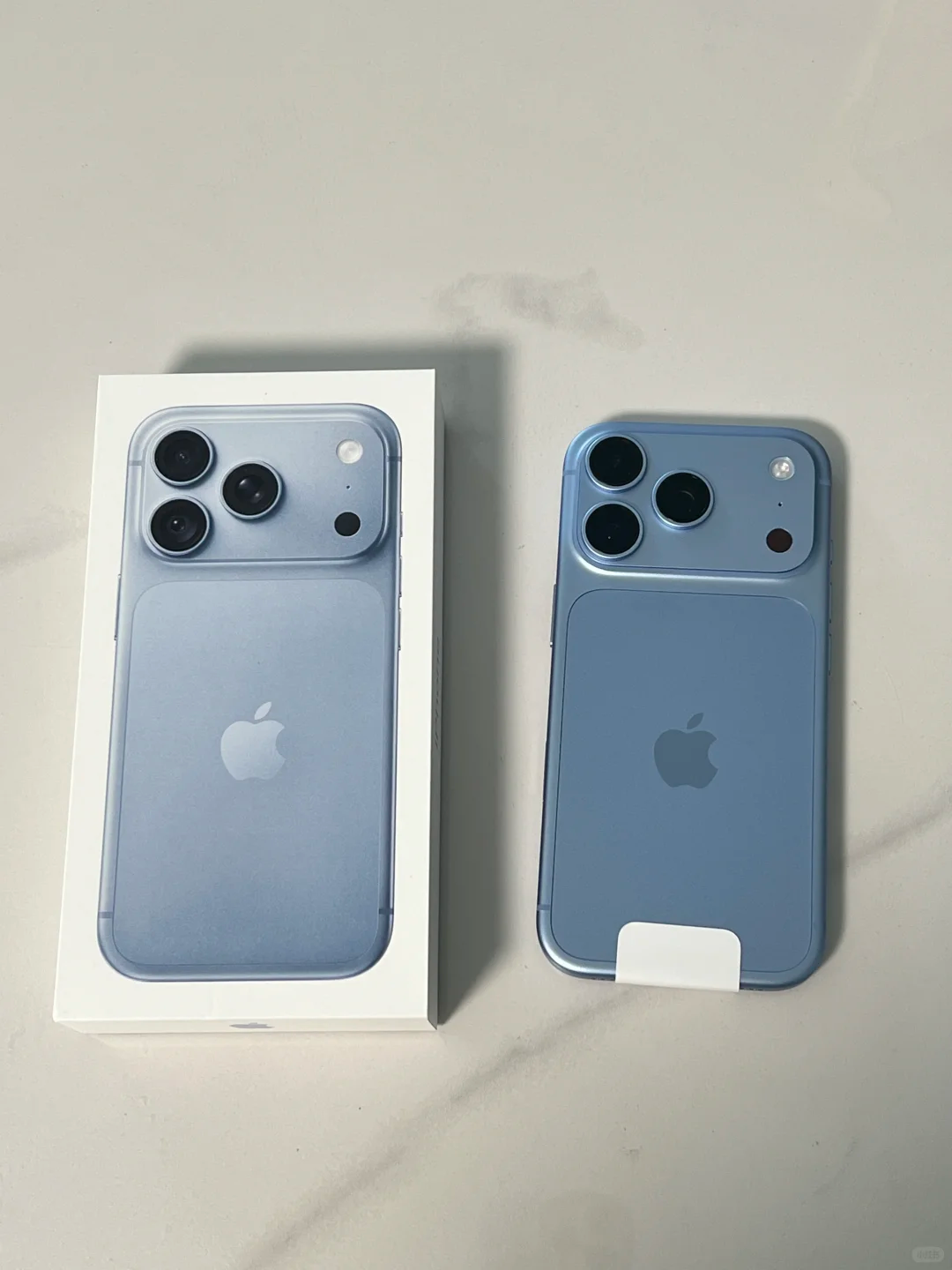 iPhone18大降价，部分机型甚至降价千元，这个价格你敢入手吗？业内专业人士提醒，后面可能还有降价