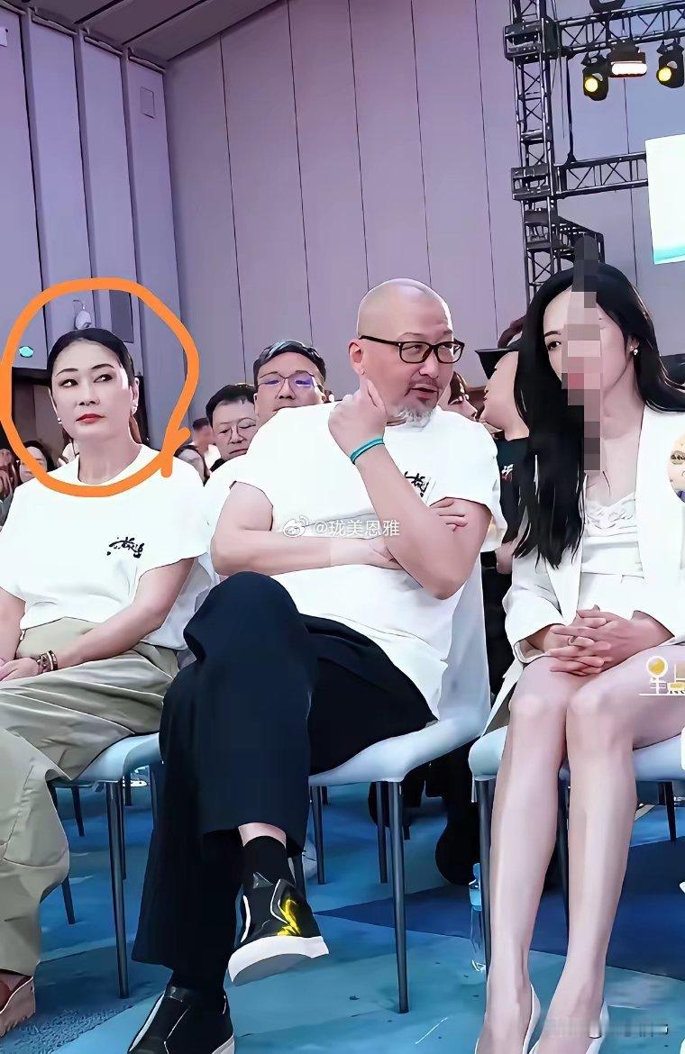 看看女人开始吃醋的表情！​​​