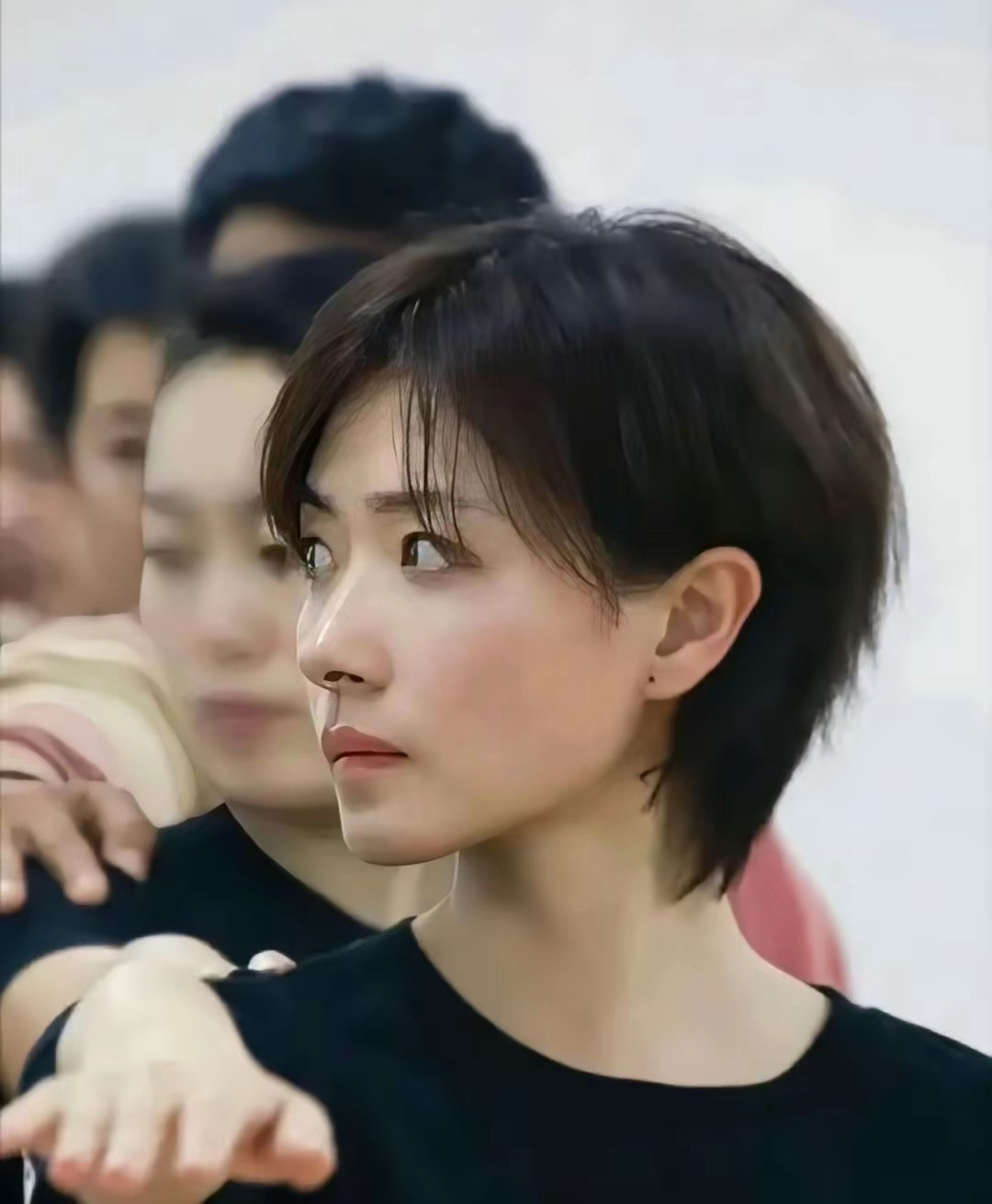 为什么普通人剪这个发型像大妈，万茜这种发型看着就很高级！​​​