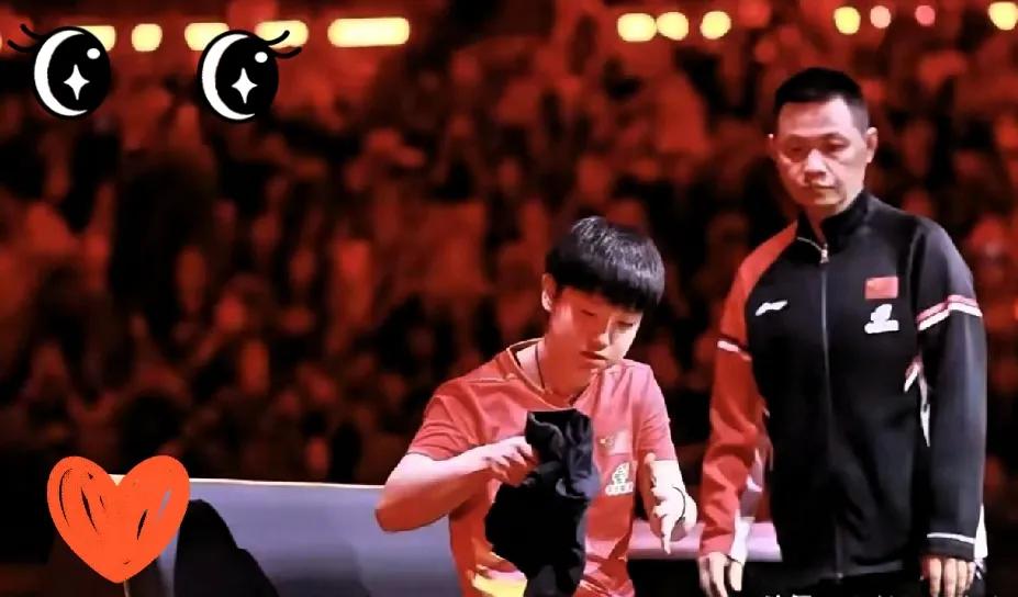 袁朝阳早就习惯了，孙颖莎哪哪都优秀，可她身上最戳人的一个小细节，就是