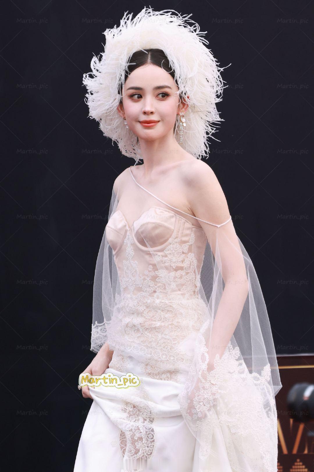 #娜扎#娜扎芭莎红毯生图完全是仙女降临#BAZAARGALA2026#nz#超级玩家芭莎之夜#​