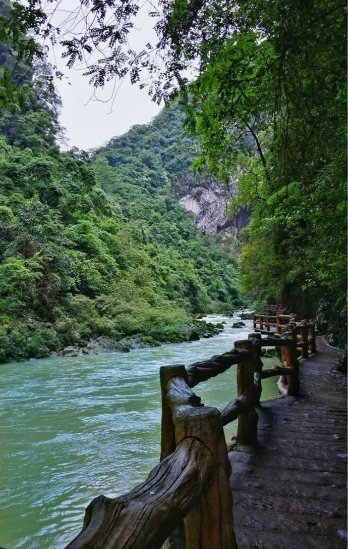 贵州荔波小七孔，人间仙境！​​​