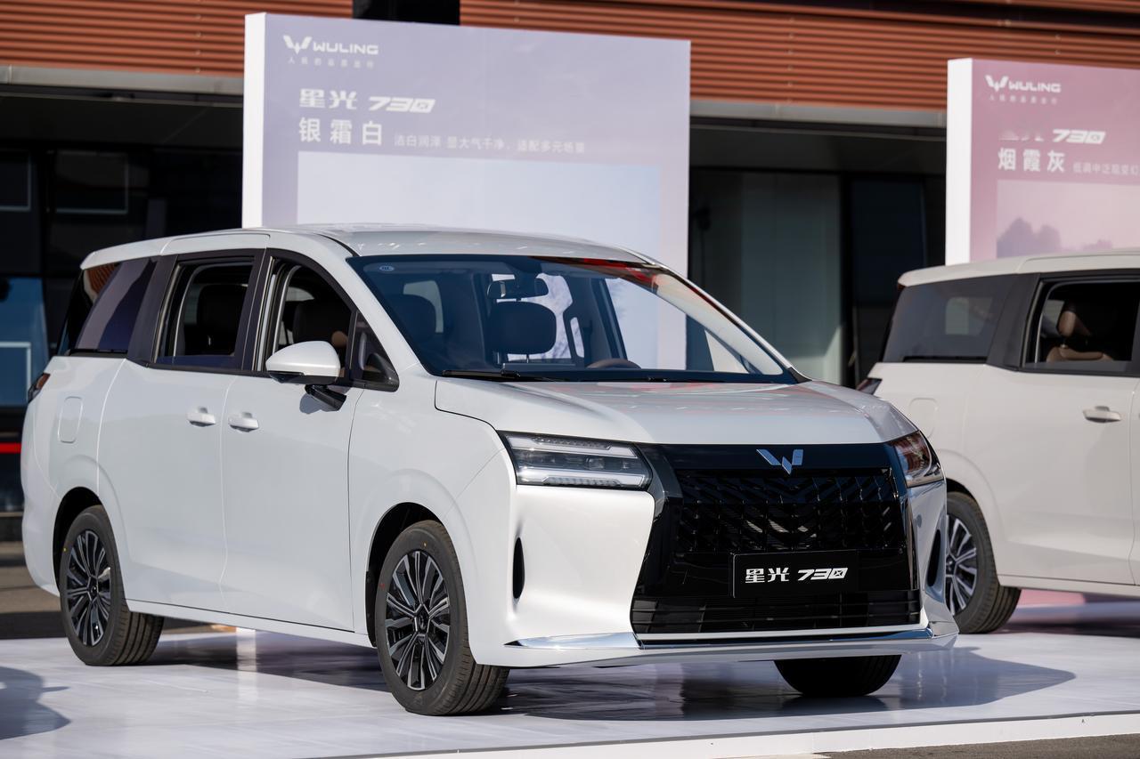 星光730正式上市，有以下关键信息点：1、推出燃油1.5T6MT舒适型、燃油