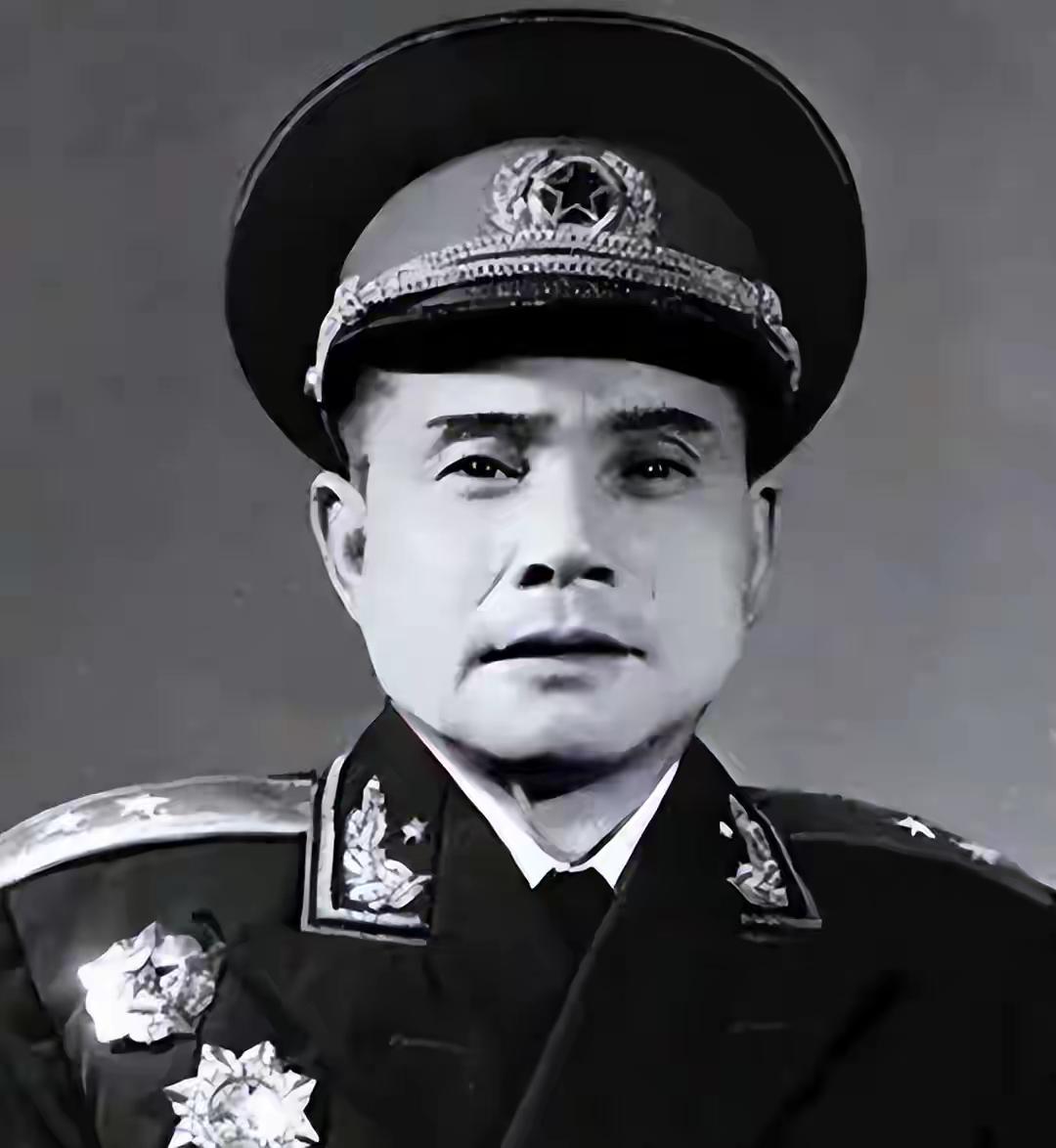 开国中将临终遗愿：追悼会等董存瑞家人，这46年的坚守太好哭了你敢信吗？一位