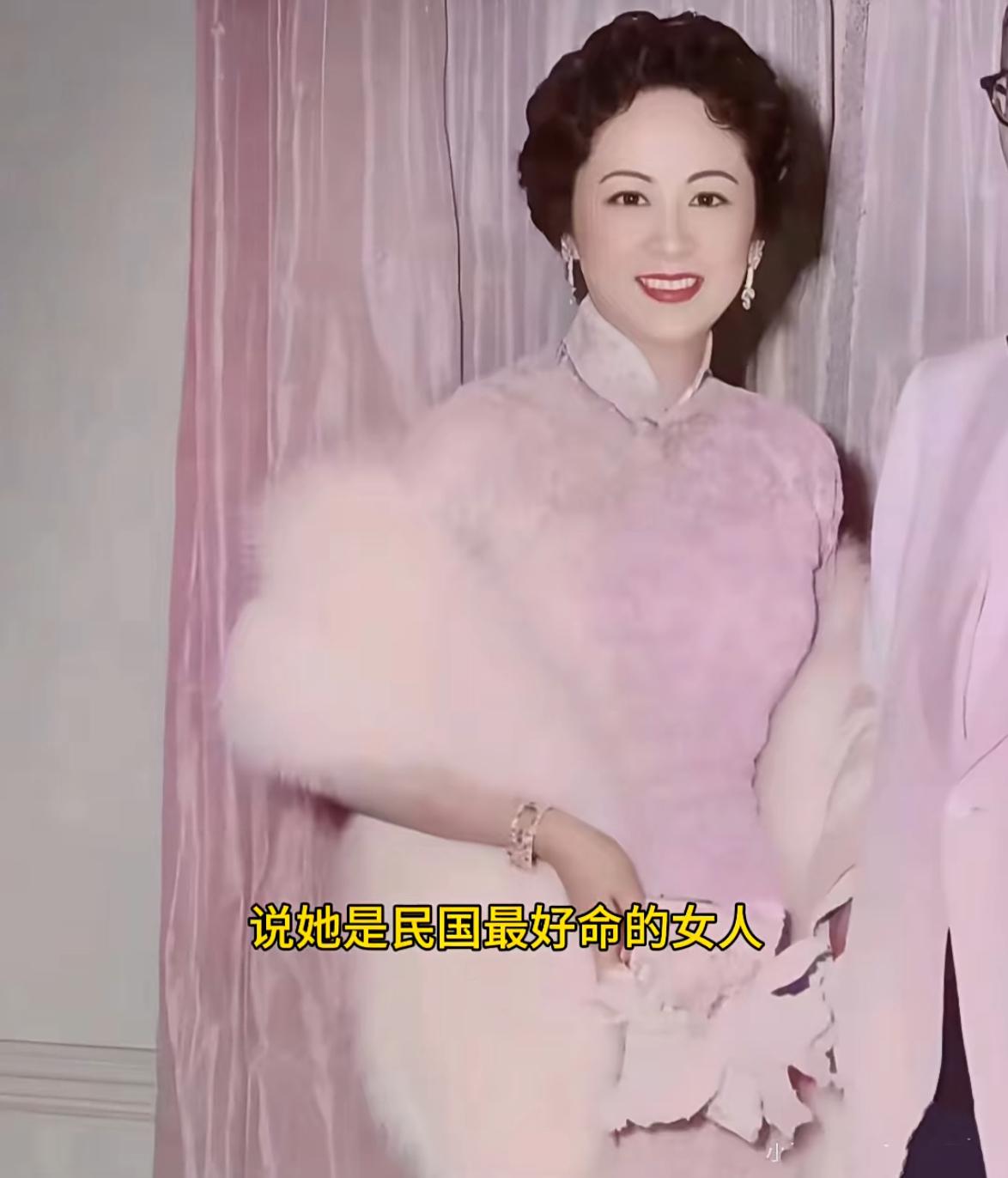 都说宋子文的夫人张乐怡是大美人，此言不虚！看看张乐怡颜值巅峰期的真实的照片，