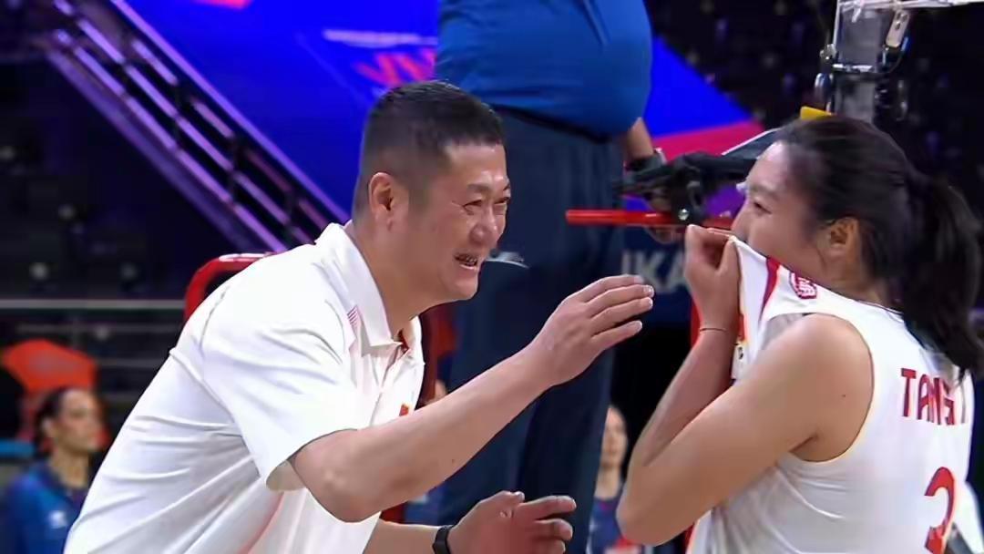 21：00中国庄宇珊PK世界球星巴西加比！VNL世界女排联赛，中国女排
