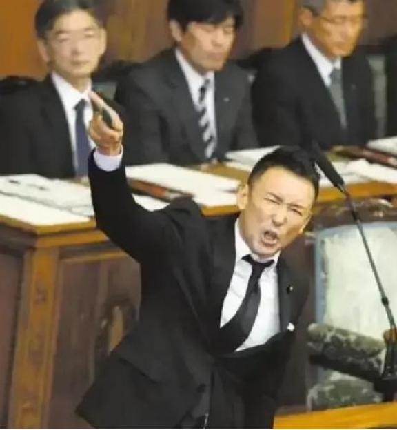 山本太郎在日本国会曾经直言：与中国冲突不是遥远可能，而是现实警告。他说解放军火