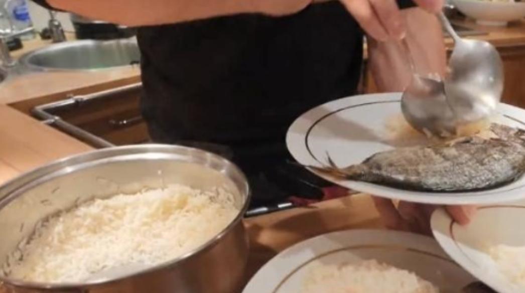 为什么欧美国家很少米饭，而中国人喜欢吃米饭？一位外国友人体验过中国米饭之后说：他