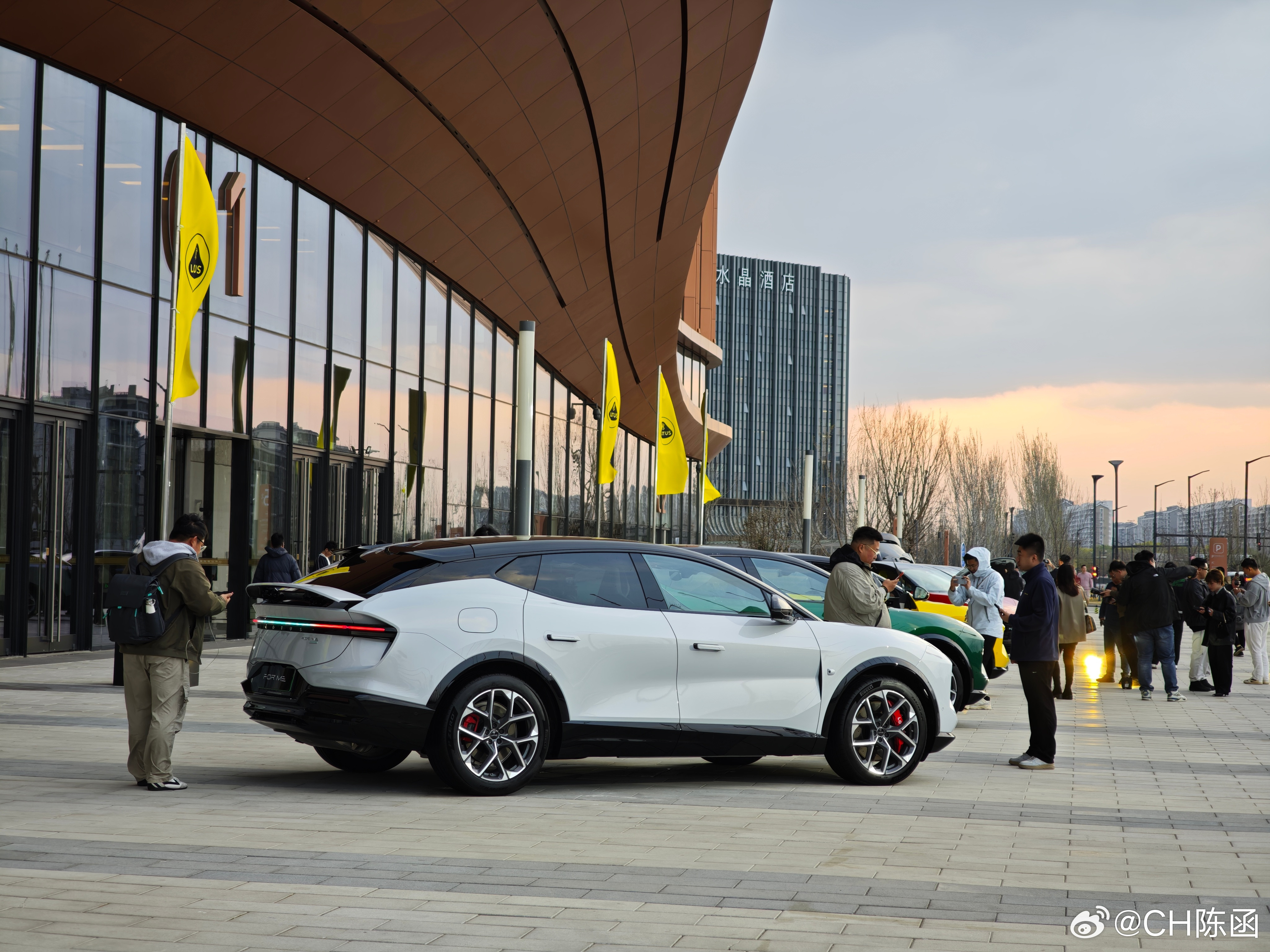 莲花FORME这套设计看起来就不便宜但是因为MadeinChina一会看