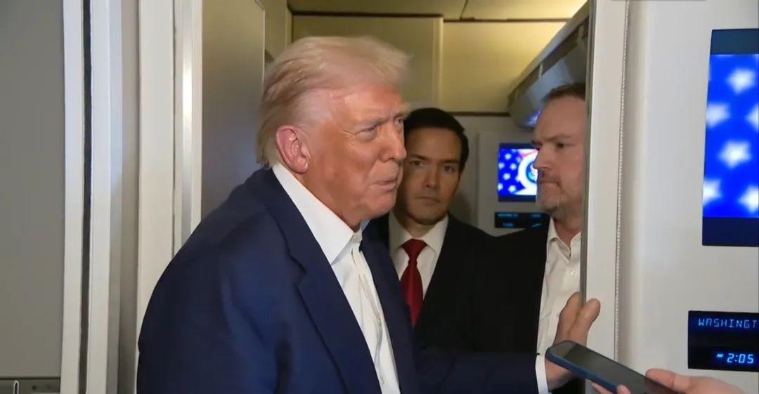 美军战机离奇坠入南海，仅仅24小时后，特朗普亲自宣布“破案”。 麻烦看官老爷