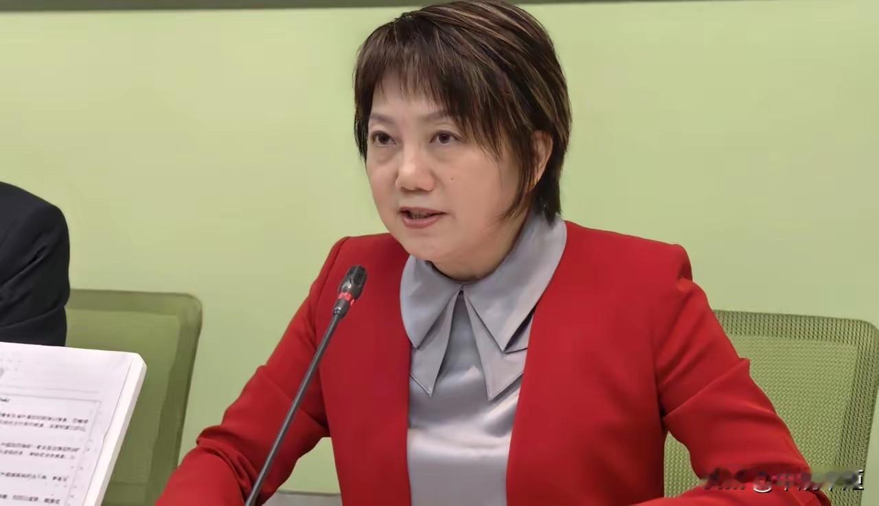 民进党立委范云今（18日）在脸书发文叫嚣称，扰动台海安全的，一直都是对岸。对台来