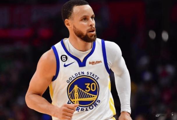 得到对手的肯定！马尔卡宁谈库里：“库里还是那个熟悉的库里。”“今天的库里