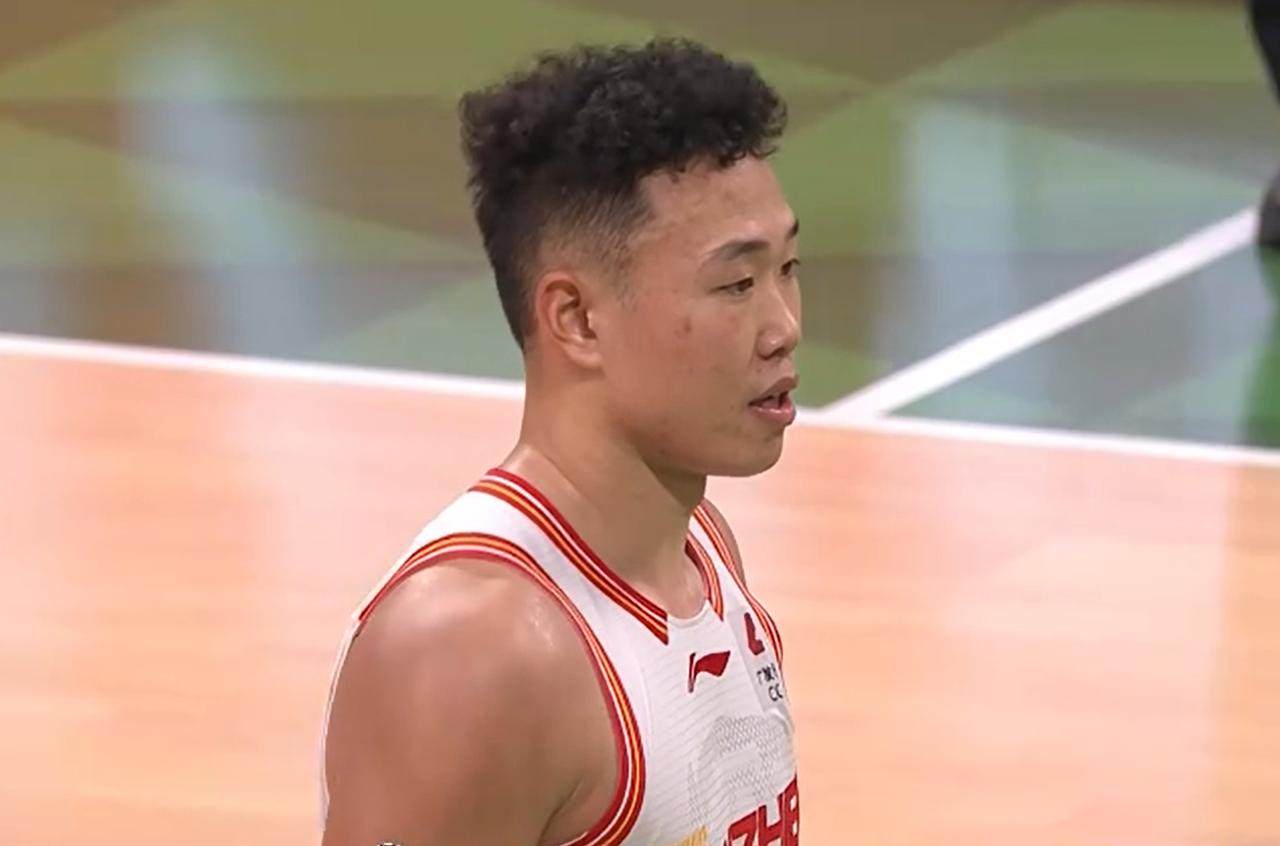 男篮再出超级后卫！轰43分，比外援还牛，球迷：郭士强看到了吧CBA常规赛第21