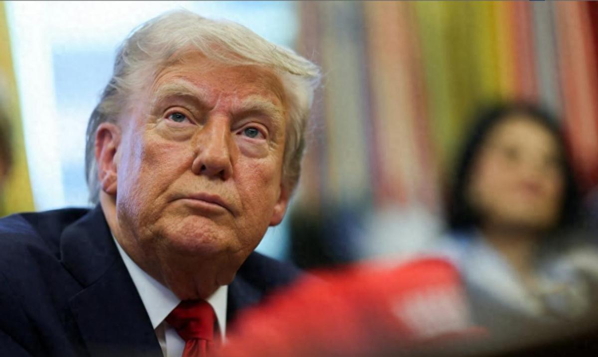 提前看到自己的结局，特朗普急忙对华交底，不能坏了中美头等大事懂王到处惹事后终于