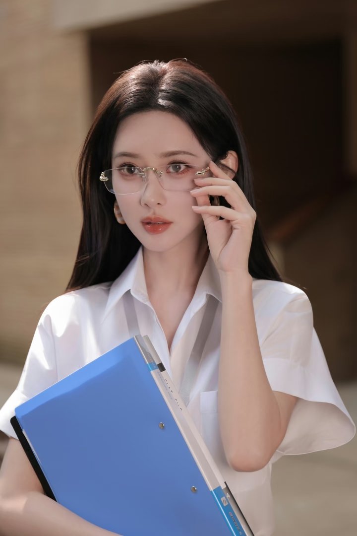 盘点女明星眼镜造型👓孟子义｜刘些宁｜白鹿周也｜张婧仪｜李一桐毛晓彤｜杨紫｜程潇