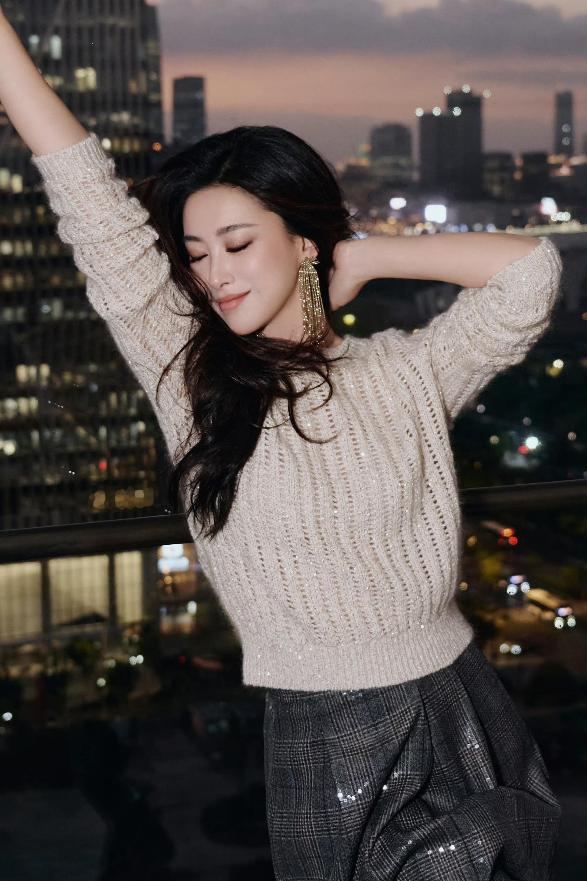 朱珠浪漫夜色大片​​​