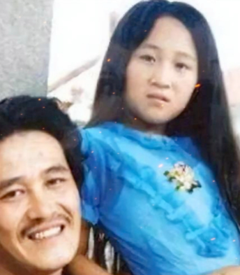 一次，赵本山和前妻生的大女儿赵玉芳来家中探望，赵本山的老婆马丽娟表现冷漠，一句话
