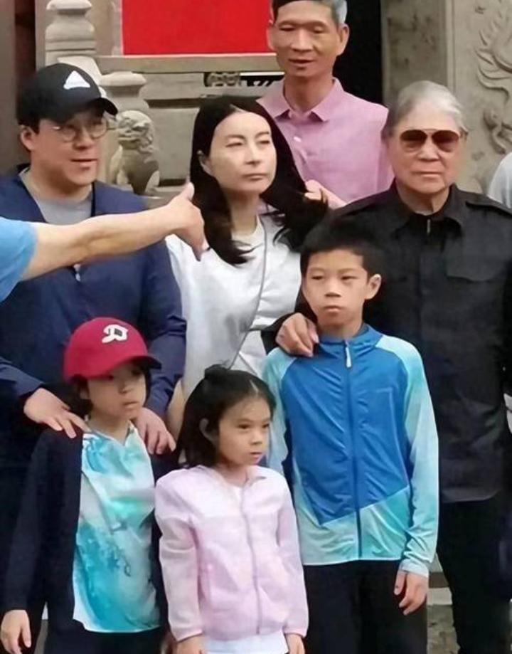霍家三娃名字藏满爱意！霍中曦军营蜕变，这才是顶级豪门的育儿观霍中曦霍中曦