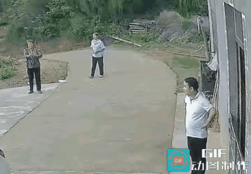 大哥那一棍子打得真准，立马入魂[赞]