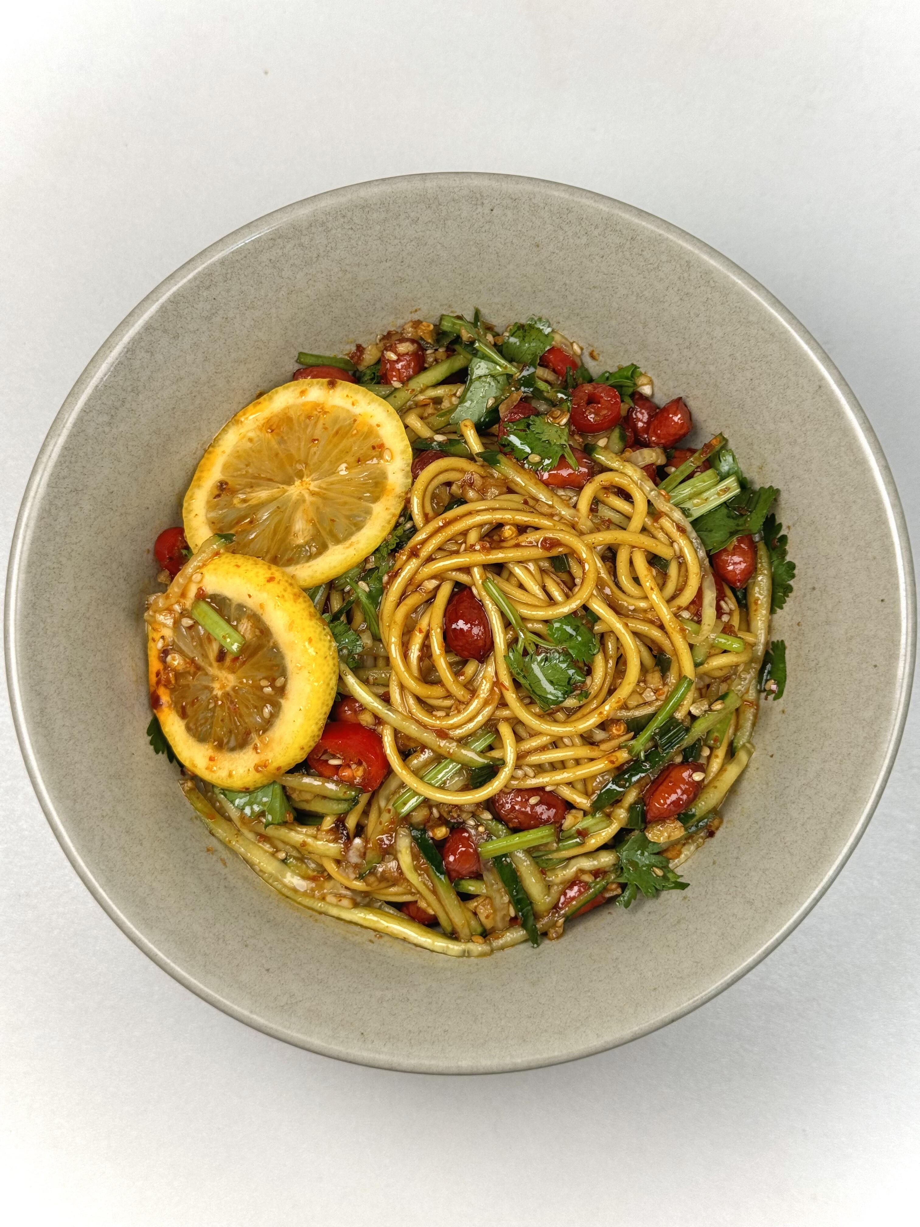 下班5分钟搞定柠檬雪碧拌面🍋清爽解腻巨开胃家人们谁懂啊😭下班累到不想开火