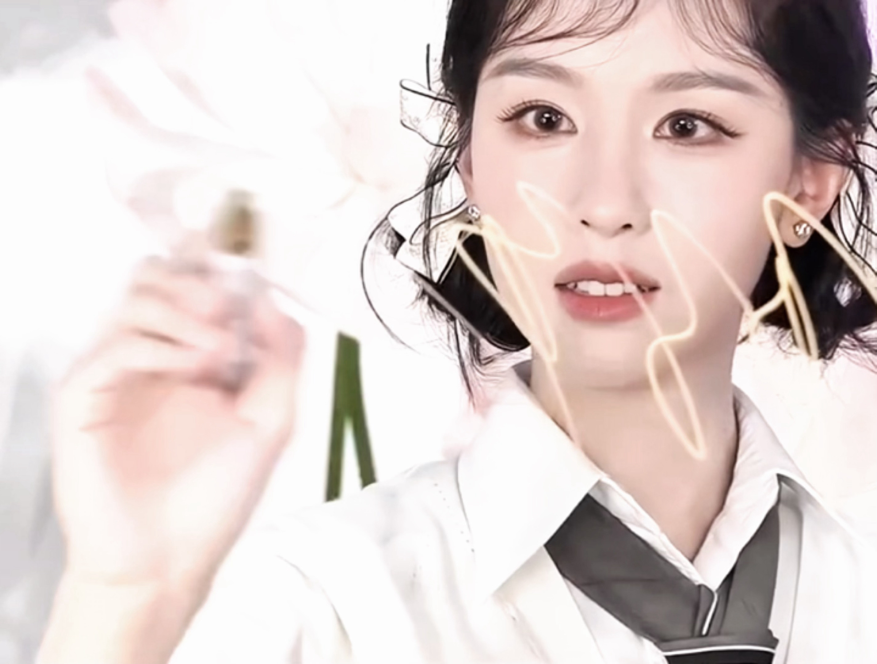 如此伟大的陈都灵镜头签🥰陈都灵镜头签​​​