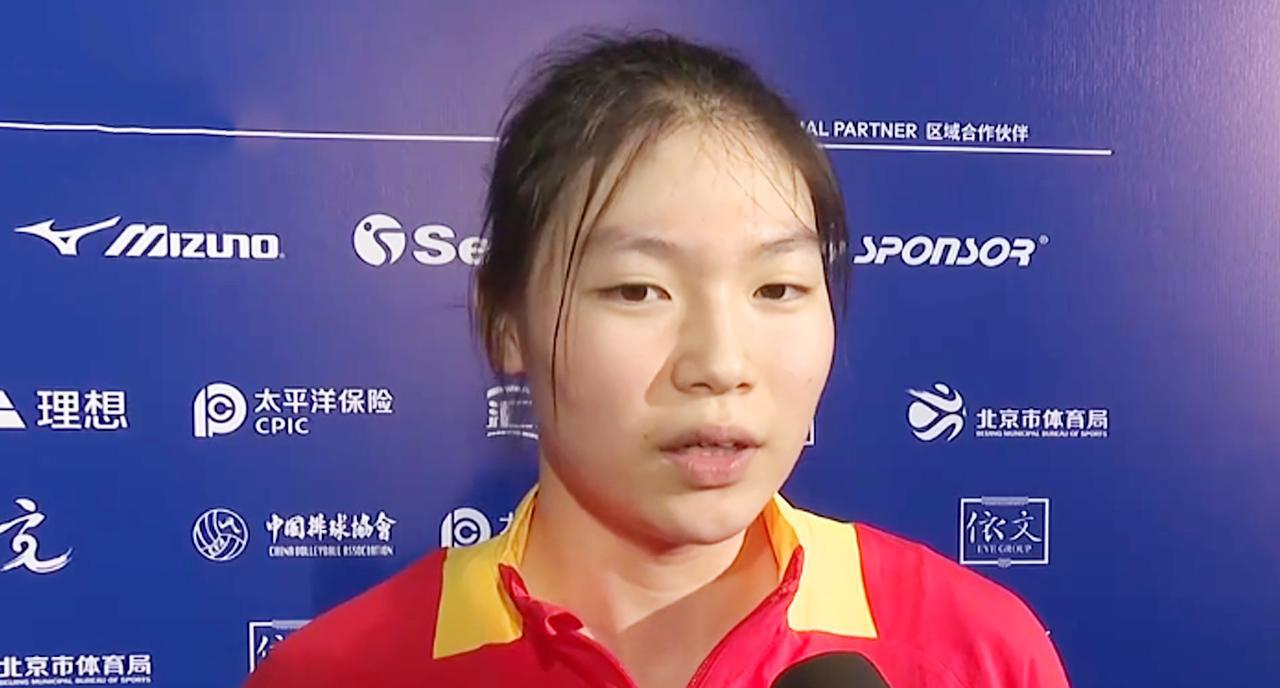 新一届中国女排在世界女排联赛中的首秀，对阵比利时女排的比赛中，终于明白赵勇为什么