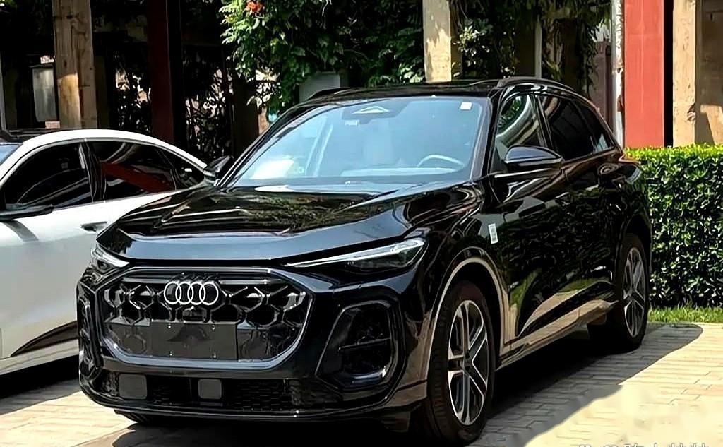 我跟你说，年底最可怕的不是KPI，是突然刷到一条消息，让你觉得这一年班都白上了。