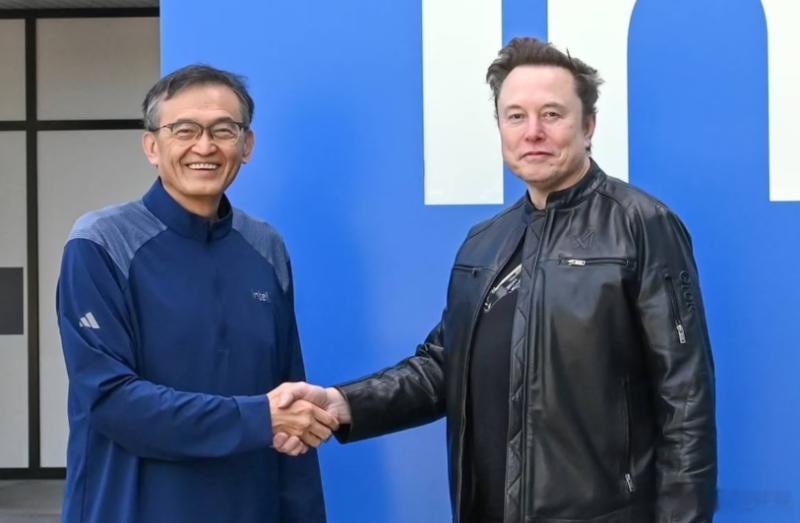 英特尔CEO陈立武近日做客NoPriors播客节目时透露，正与埃隆·马斯克合作