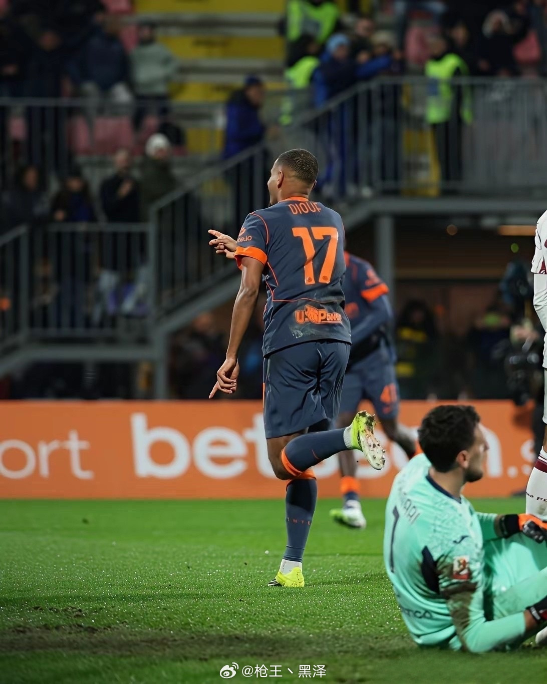 迪乌夫是一个值得等待的球员！希望齐沃接下来能够给法国人更多的比赛时间，迪乌夫特点