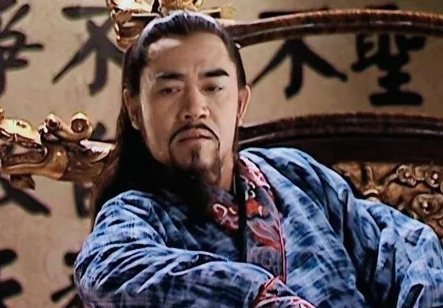 公元1534年，群臣进献给嘉靖帝朱厚熜几株千年灵芝，他立马拿给张皇后品尝。张皇后