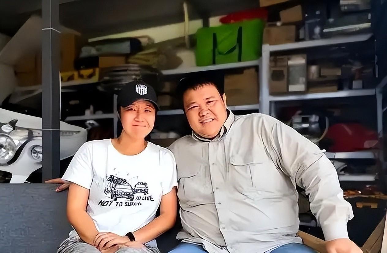 你敢信吗？一对北京夫妻，把房子车子公司全卖了，消失八年。回来一看，卡里多了两个亿