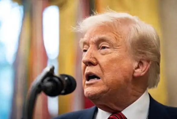 美国开始慌啦？美国把对中国的关税从145%降下来了，结果却发现中国客户没了，根本