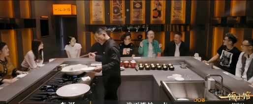 李诞，突然复出！7月21日，李诞出现在新开播的综艺《一饭封神》中，他这是“雨