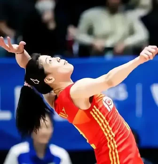 李盈莹真不去了，这下彻底没跑了。大名单都定了，漳州集训都开始了，愣是没她人。