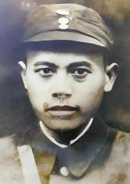 1955年，一地头蛇指着一妇科大夫，羞辱道：“你算什么东西？一个外地来的看病佬，