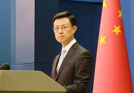 特朗普要禁止中国航班飞越俄罗斯领空，外交部提了个“建议”据外媒报道，当地时间