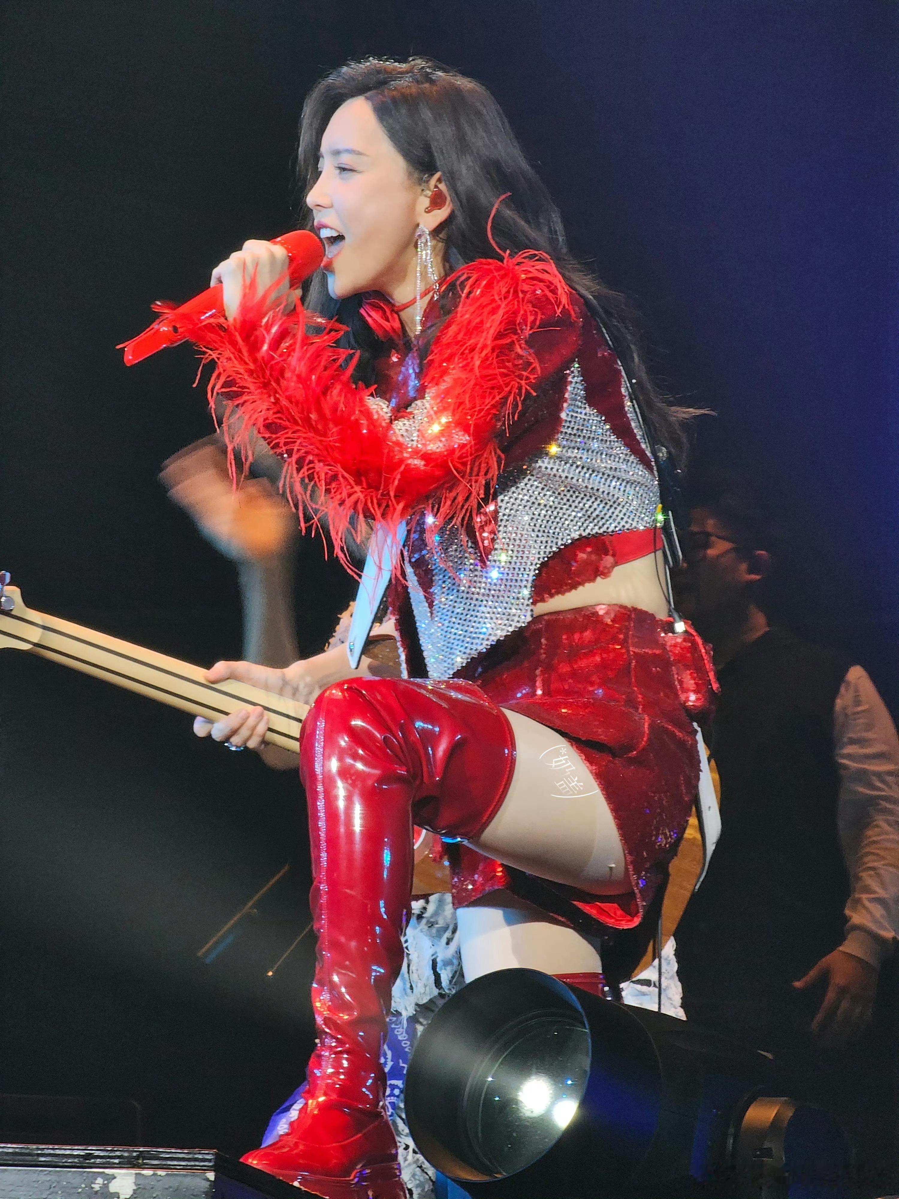 女星于文文，演唱会直拍