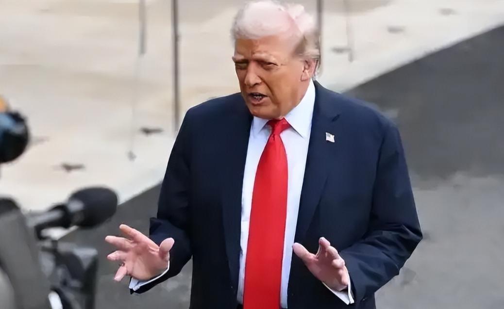 特朗普曾公开发话，直指美国不是中国富豪繁殖后代的幼儿园，还特别点名有位中国富豪生