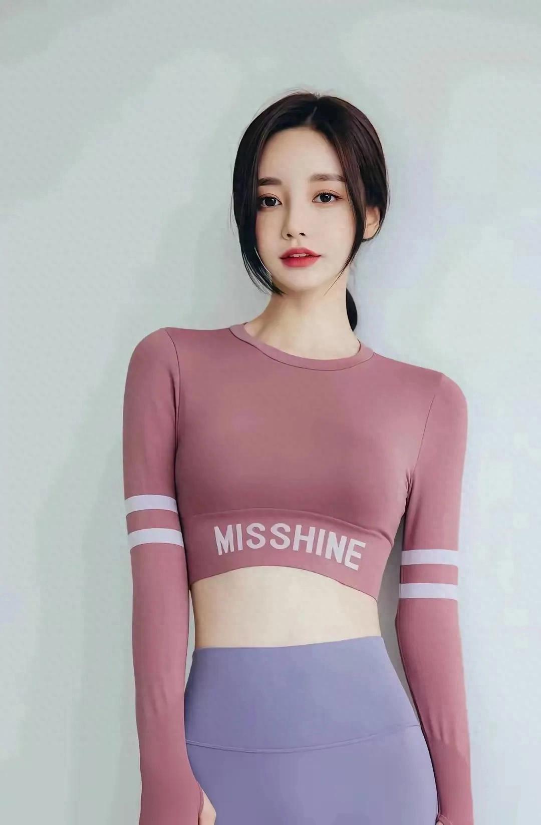 孙允珠，瑜伽写真，太美了