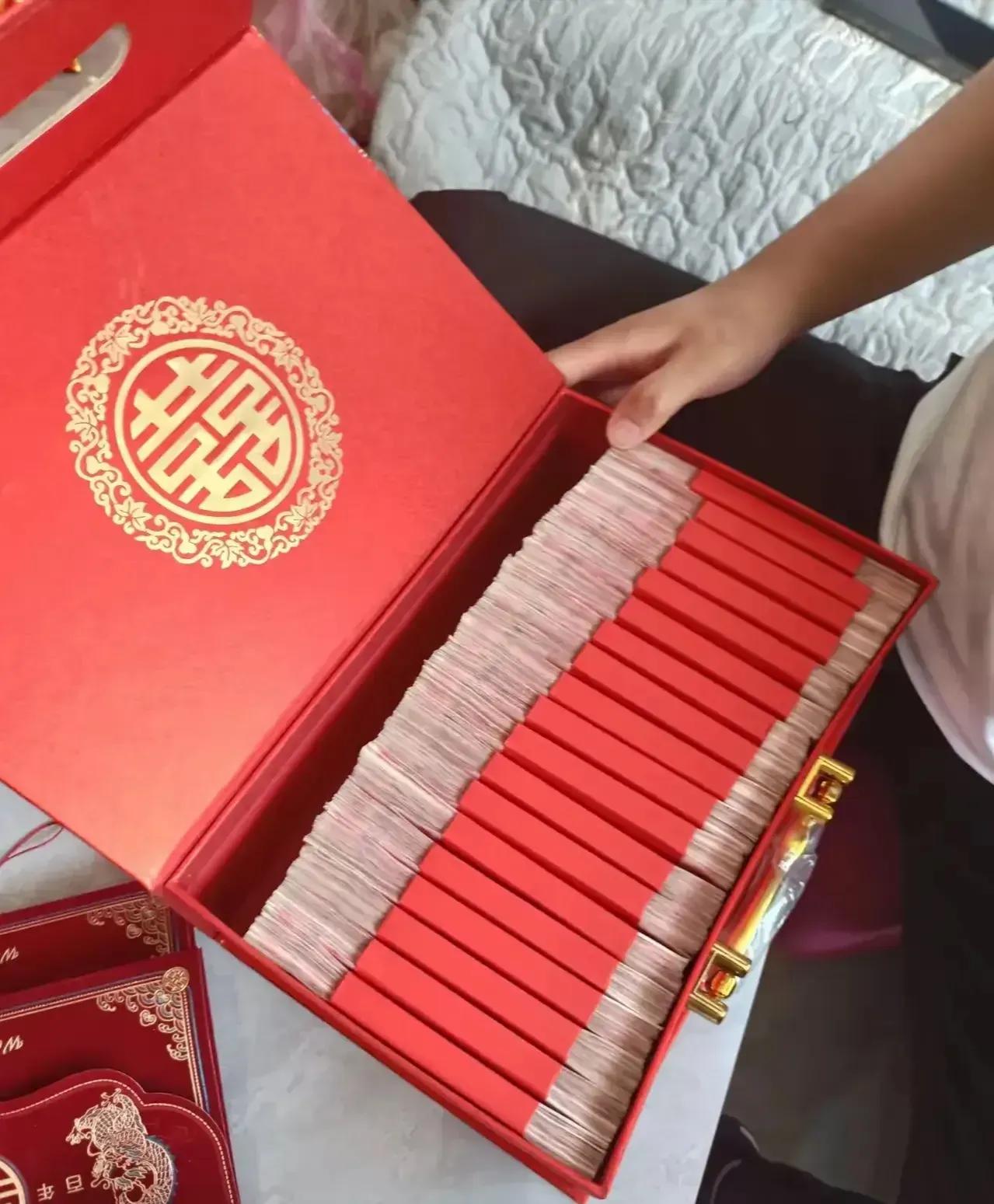 侄女处了个对象，是位医生，还是个独生子，哥和嫂子都挺满意。可是就在前天，双方家长