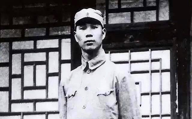 三杨上将中，杨得志其实是杨成武和杨勇的贵人，他也是三人中当之无愧的大哥。从资历