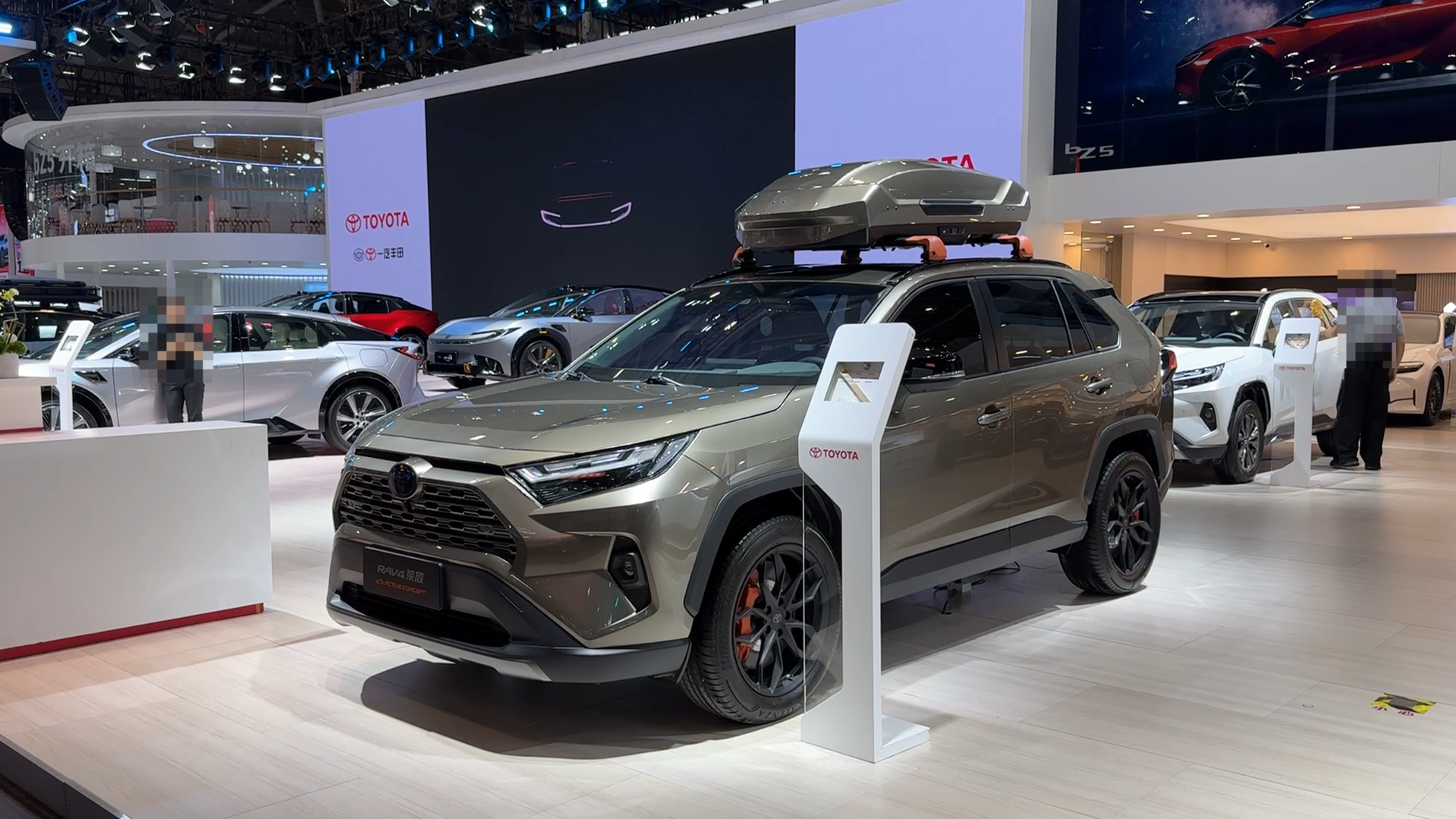 RAV4荣放2.0L四驱才10万多，比买新车划算！二手合资SUV看这4台手握10‑12万预算选购合资
