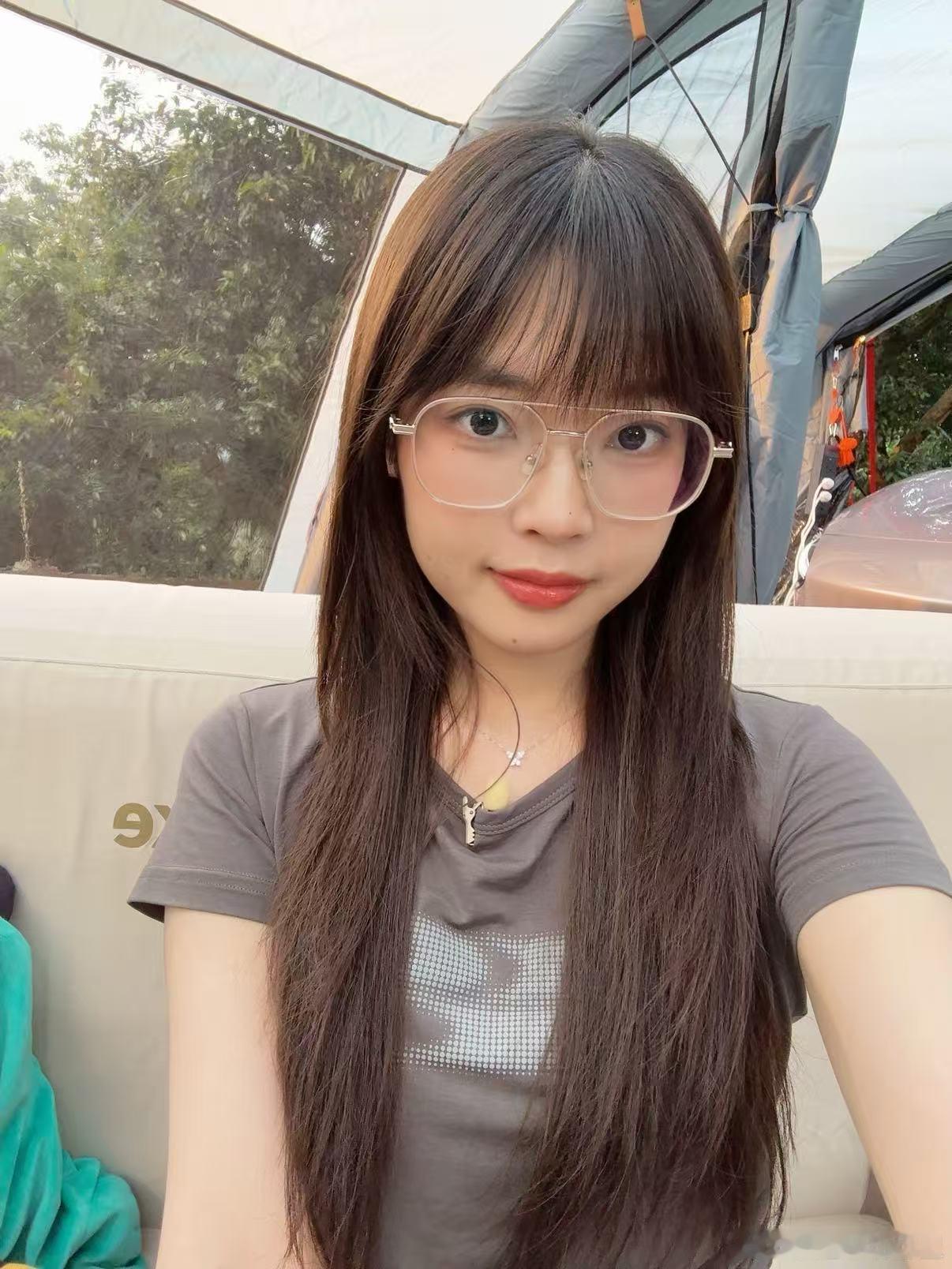 没想到开yu7露营那天还有花絮吧哈哈哈！搭帐篷真的巨巨巨累啊​​​