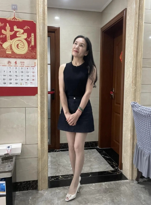 50岁老阿姨这样穿，出门可以吗?
