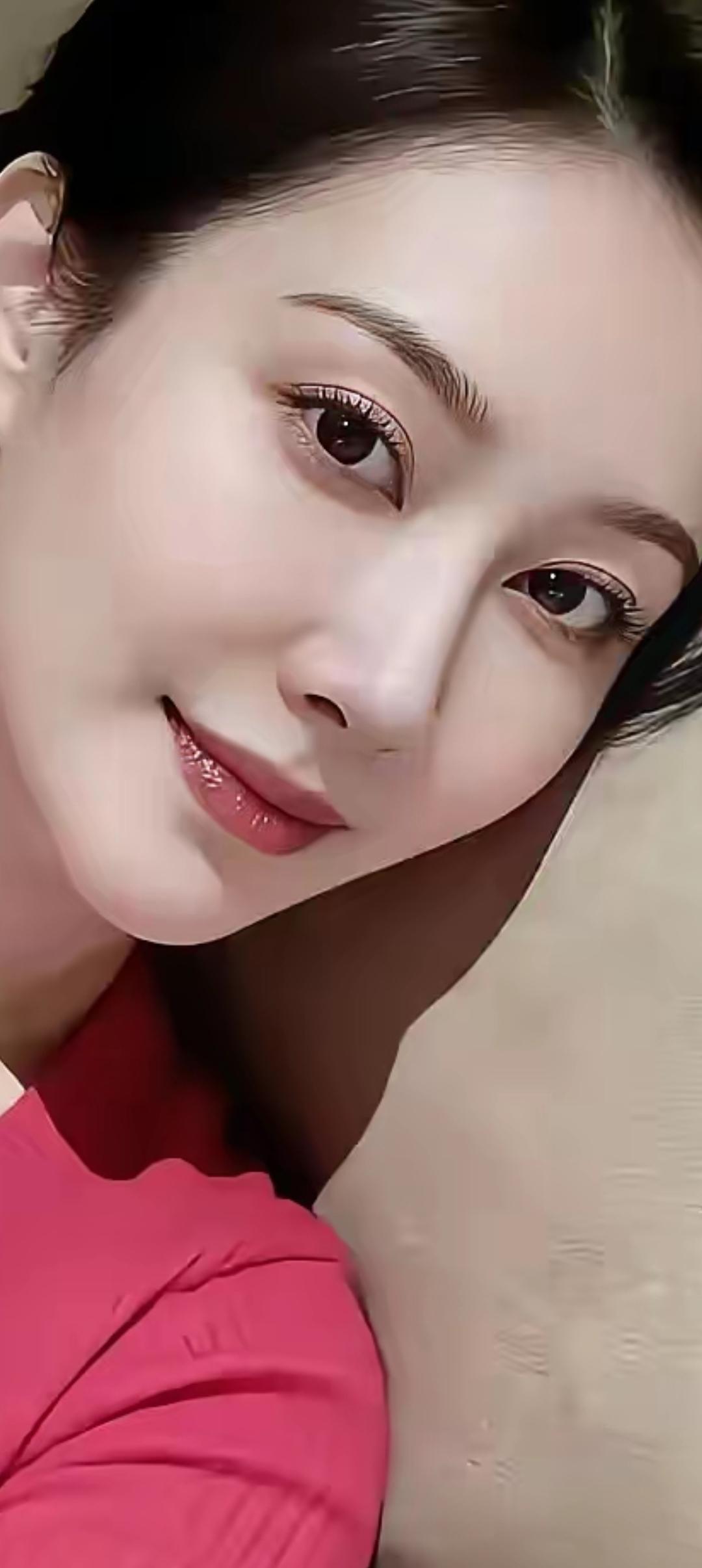 温柔微笑，岁月静好。🌸💕