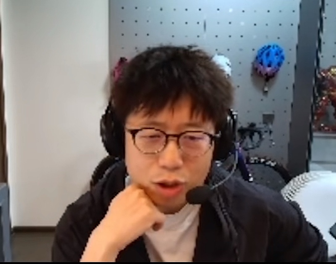 原dota视频制作者前lol解说米勒和朋友聊到了dota“说到中单发条我就有话要