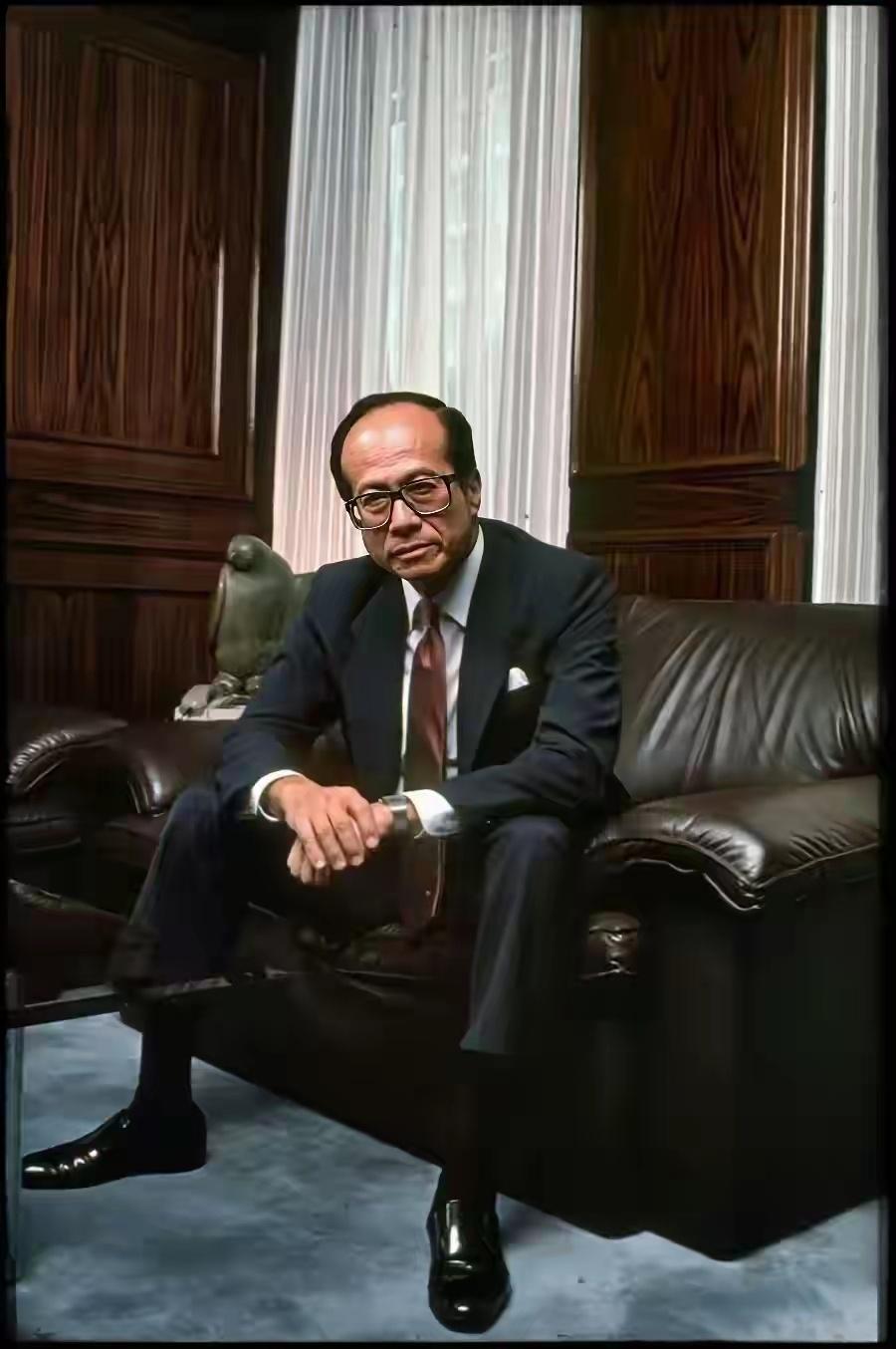 1981年，53岁的李嘉诚——————————这个人该怎么评价呢？